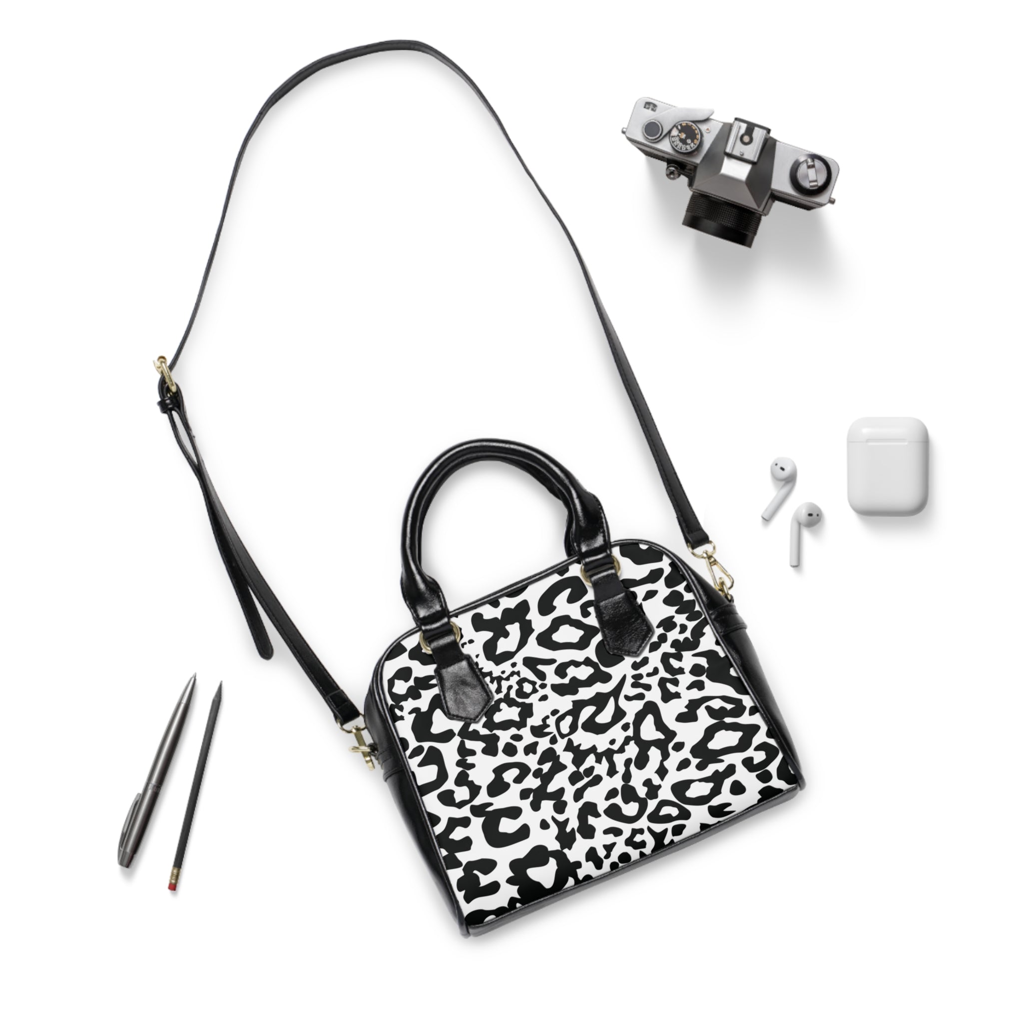 Black & White Leopard Shoulder Handbag — Chic Animal Print Quality Purse